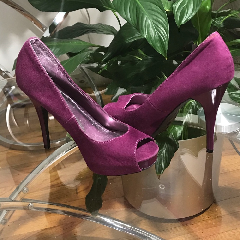 Anne Michelle Purple Suede Pumps Size 7.5